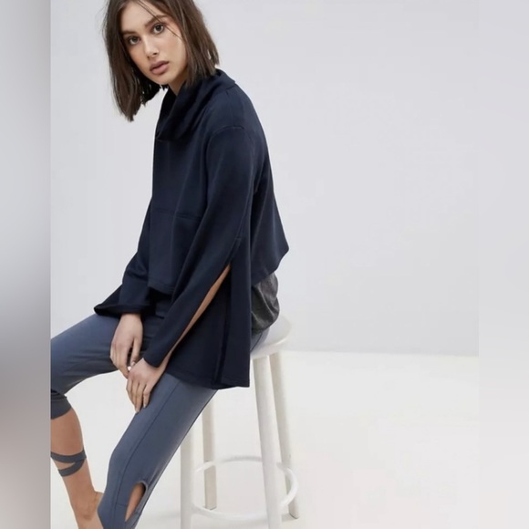 Free People Movement Salvation  Split Bell Sleeve Sweatshirt (Size XS) - Picture 9 of 9